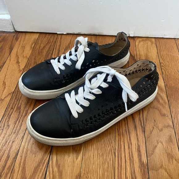 Sam Edelman Raina Black Leather Sneakers Size 10M - Picture 1 of 6